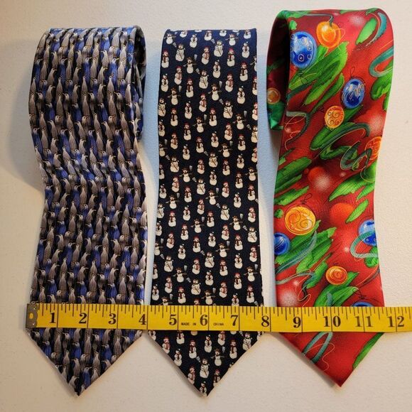 Set of 3 Holiday Christmas Winter Silk Neck Ties Ornaments Snowmen Penguin - Picture 6 of 10